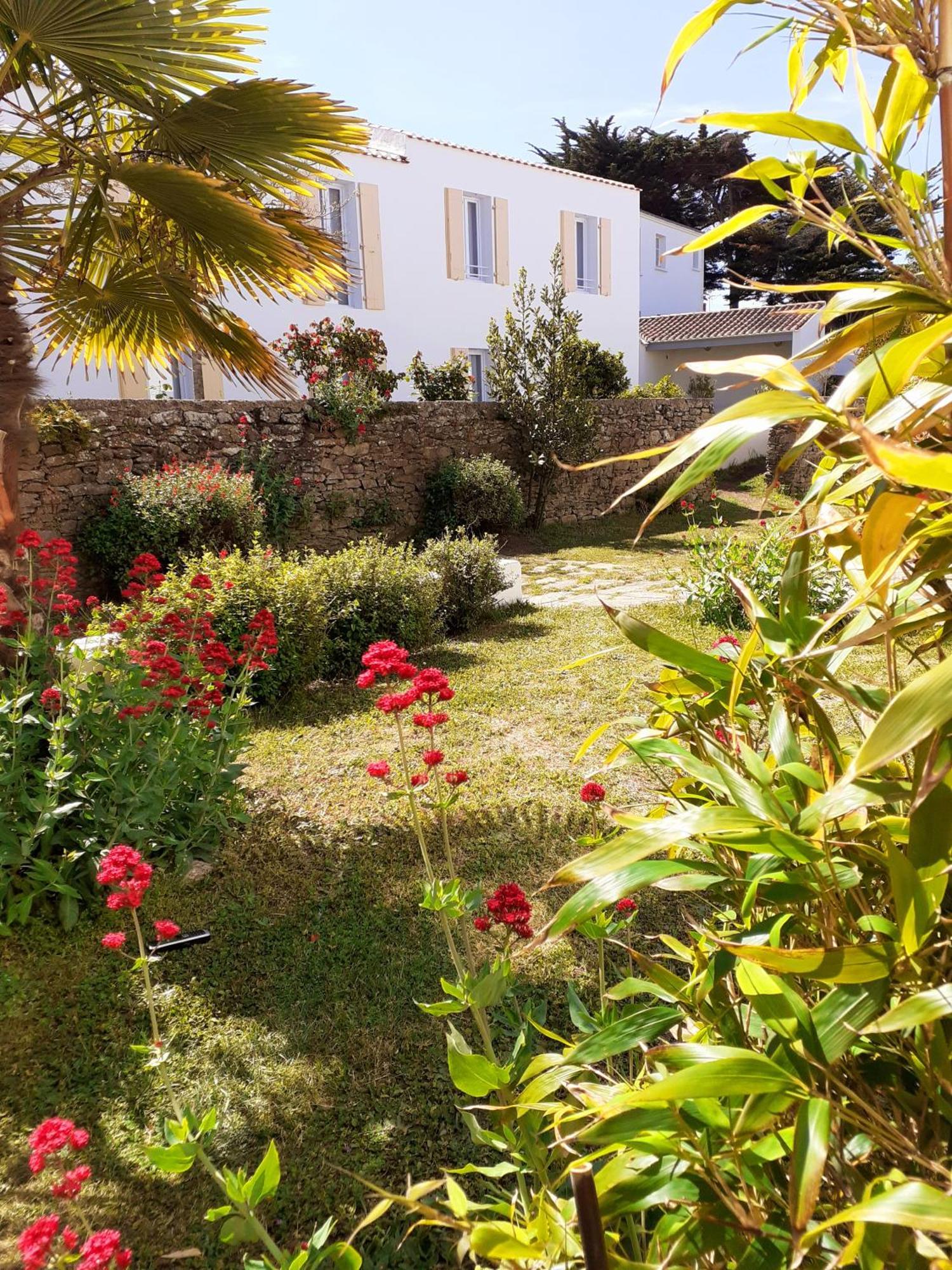 Hotel L'Escale A L'Ile D'Yeu Bagian luar foto