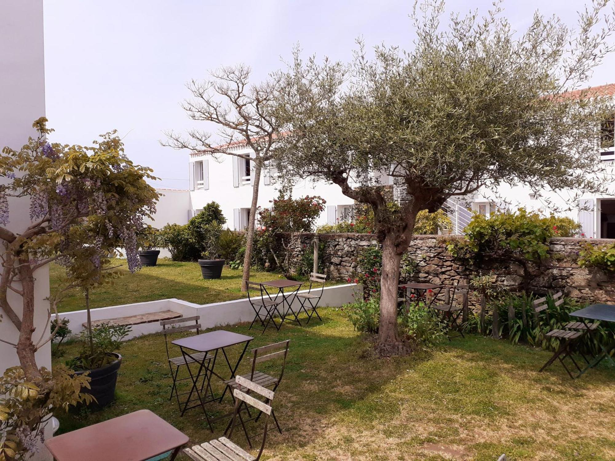 Hotel L'Escale A L'Ile D'Yeu Bagian luar foto